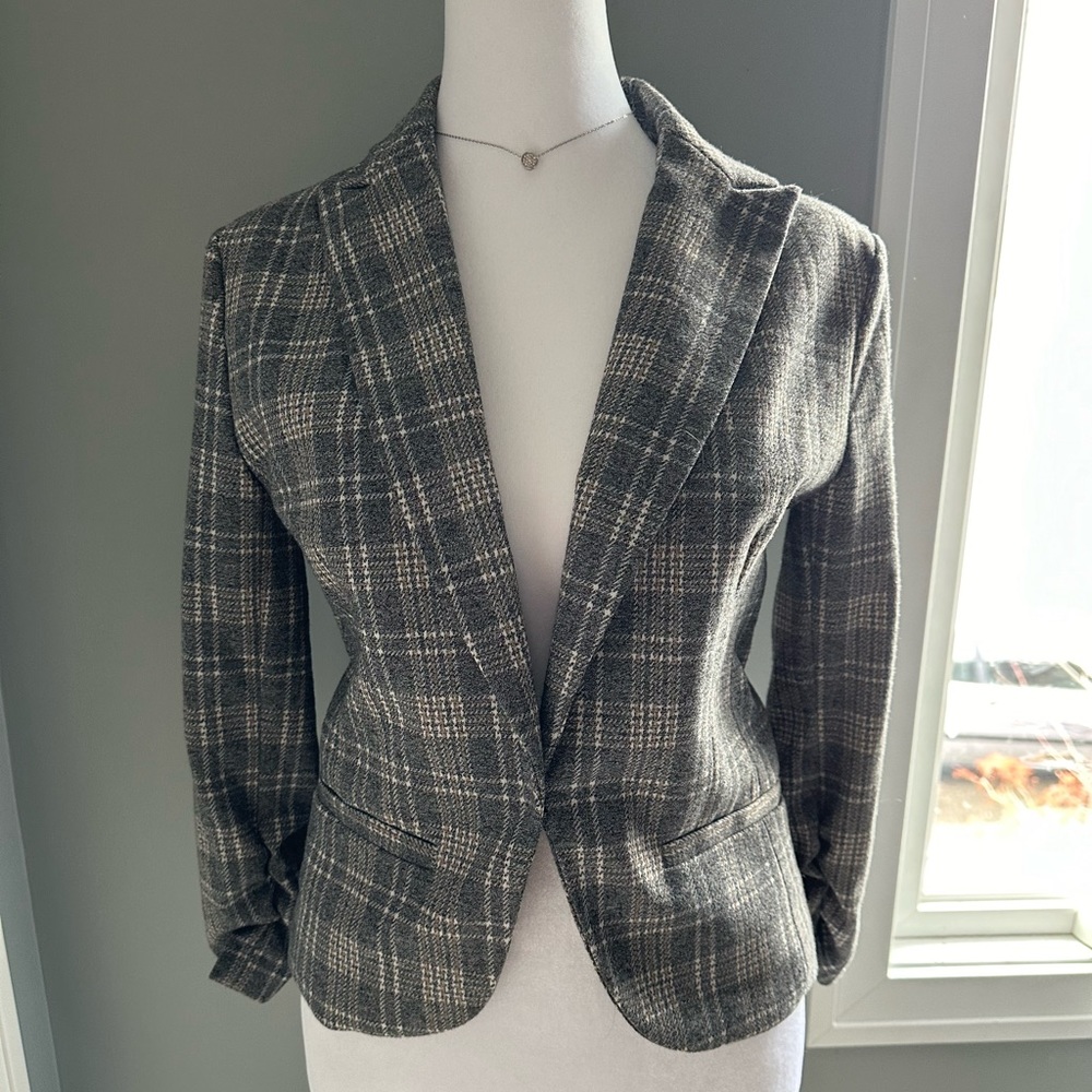Amanda & Chelsea Gray Pattern Jacket Size XS